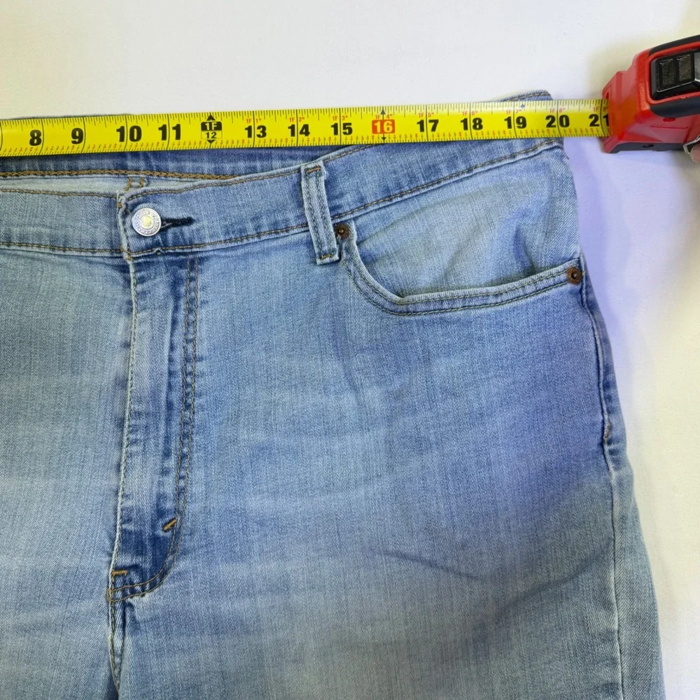 Levis‎ 541 Athletic Taper Jeans Mens 40x24 Light Wash Blue Denim Stretch Short